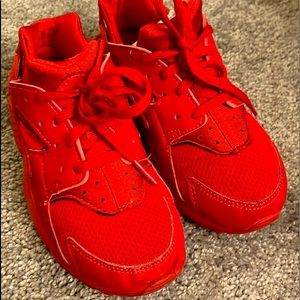 Kids Nike huaraches red size 13C